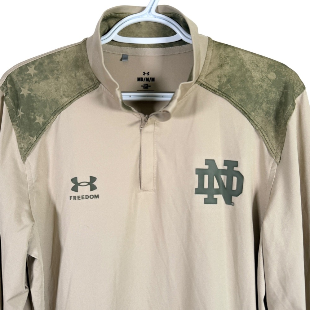 Under Armour Notre Dame Fighting Irish Freedom Camo 1/4 Zip Pullover Mens M Tan